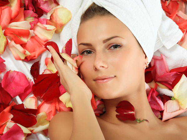 DIY: Rose Body Scrub To Treat Skin Tan During Summers