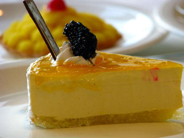 How to Prepare Mango Layer Cake