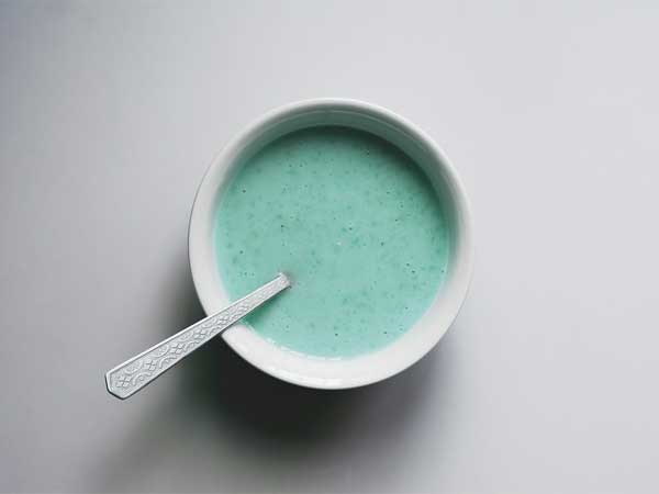 15. అవొకాడో , పాలు ప్యాక్: 