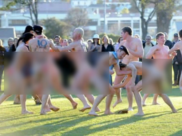 నేకెడ్ రగ్బీ