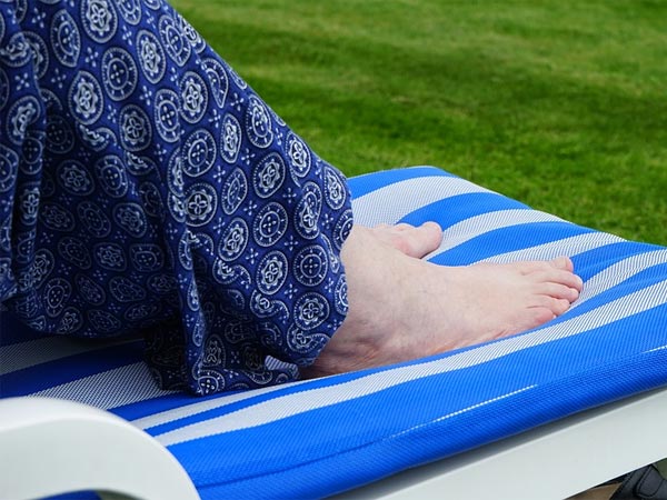 5. పాదాలకు విశ్రాంతి: 