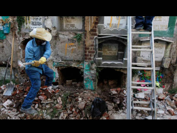 ఇది ఇక్కడ రోజూజరిగే ఒక పని...