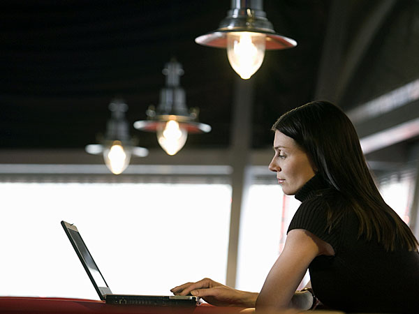 మీరు అతన్ని వెంటాడక్కర్లేదు