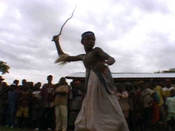 గర్ల్స్ ని కొట్టడం