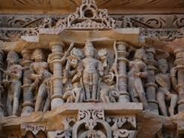 మనుషులు శిలలుగా మారిపోయే శాపం