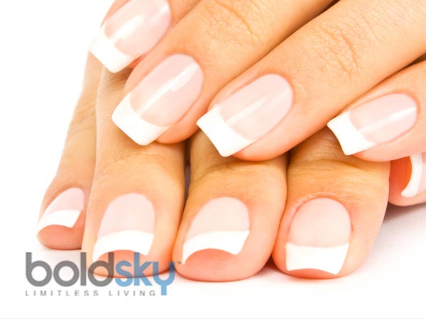 గుండ్రటి లేదా గుడ్డు ఆకారం లో గోర్లు ఉంటే: 