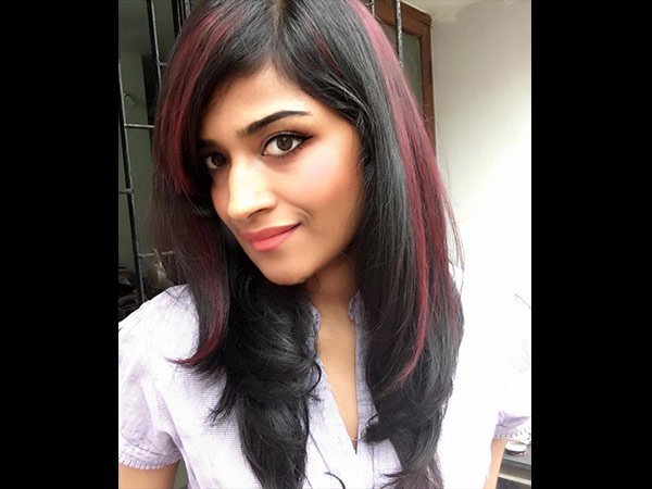 ఆమెకు పదమూడు సంవత్సరాల వయస్సున్నప్పుడు జీవితాన్ని మార్చేసే సంఘటన ఒకటి జరిగింది : ఆమెకు పదమూడు సంవత్సరాల వయస్సున్నప్పుడు జీవితాన్ని మార్చేసే సంఘటన ఒకటి జరిగింది :