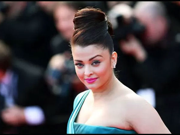 4) ఫ్రంట్ బన్ : (Front Bun)