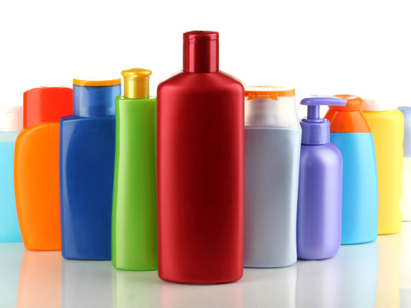 3. షేవింగ్ చేసే సమయంలో లిప్-బామ్ అవసరం :