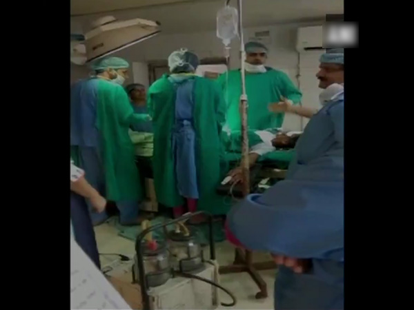 అదృష్టవశాత్తూ, బిడ్డ చనిపోయింది...