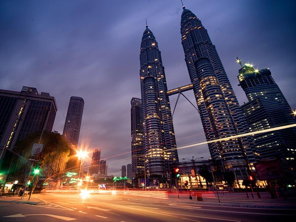 8. మలేసియా :