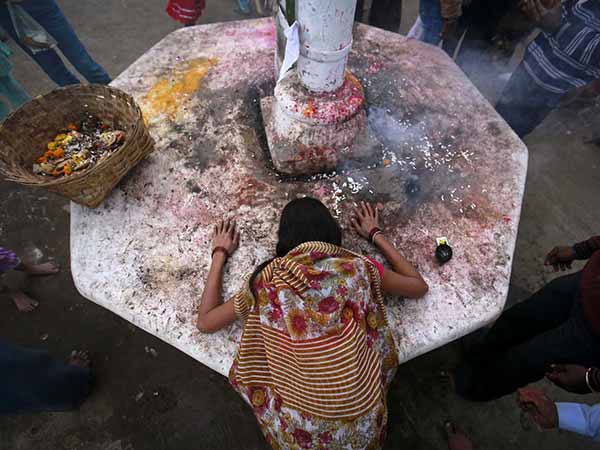 దేవ్ జి మహారాజ్ మందిర్, మలజ్ పూర్ :