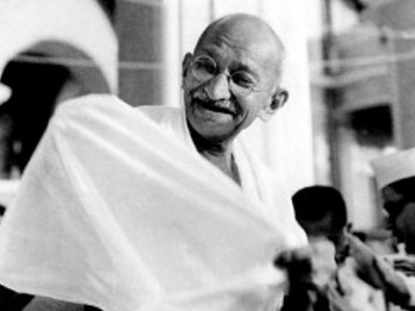 భారతదేశానికి తిరిగి వచ్చేటప్పడు..