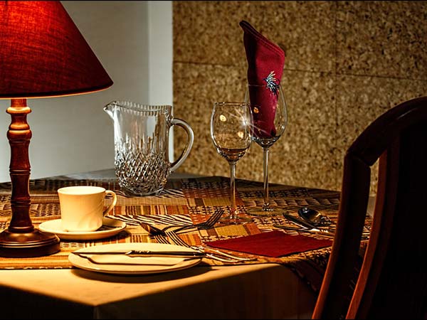 40 మంది కూర్చోవ‌చ్చు..