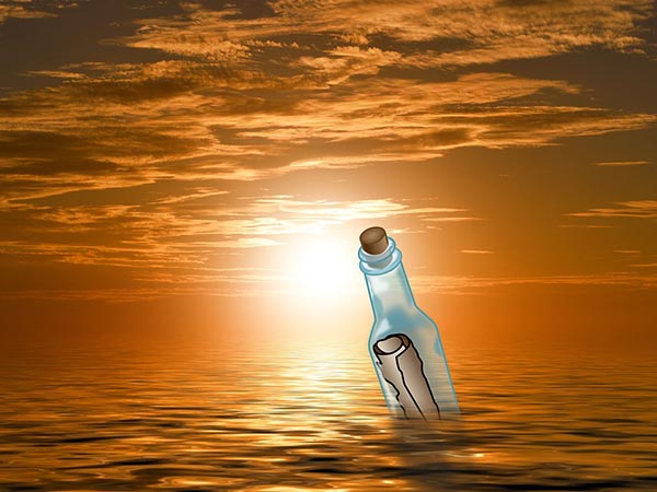 అప్రసిద్ధమైన నాజి కాన్సెంట్రేషన్ కాంప్ నుంచి దొరికిన సీసా