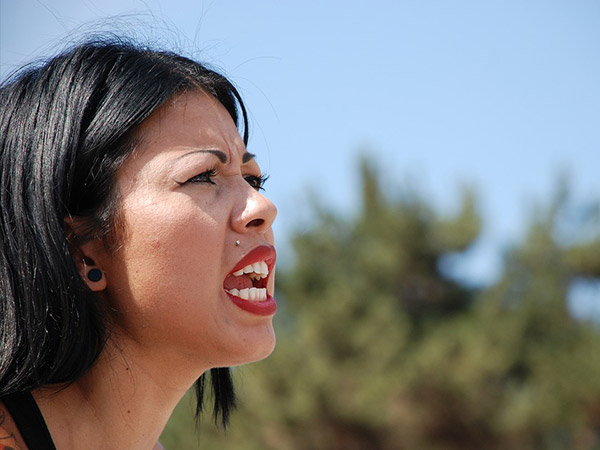 వారు ఇతరులను ప్రభావితం చేయగలరు :