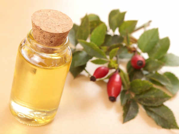 7.రోజ్ హిప్ ఆయిల్