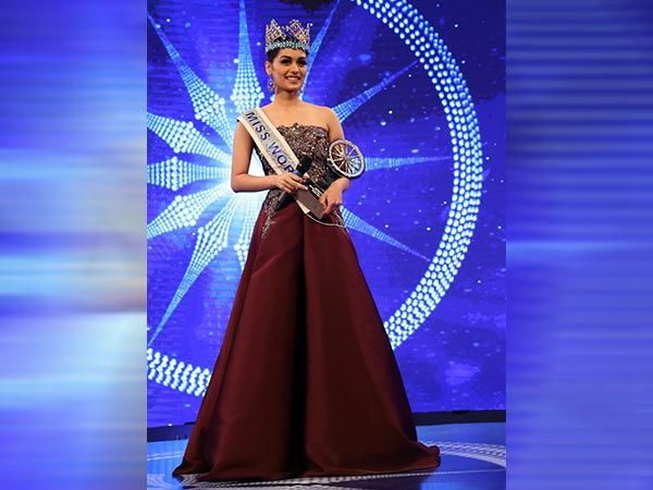 manushi chillar at indian of the year awards