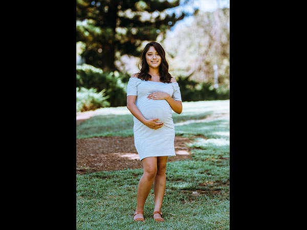 బేబీ మూమెంట్స్ ఫీల్ అవ్వడానికి సహాయపడుతుంది