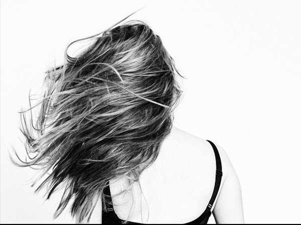 జుట్టు రాలడం తగ్గిస్తుంది: 