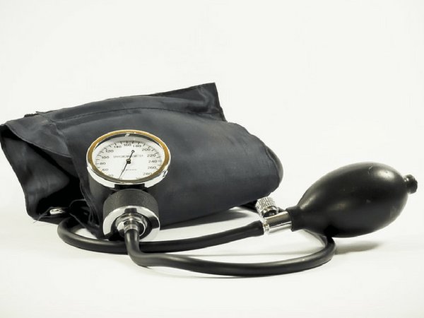 12. రక్తపోటును తగ్గించడానికి సహాయపడుతుంది :