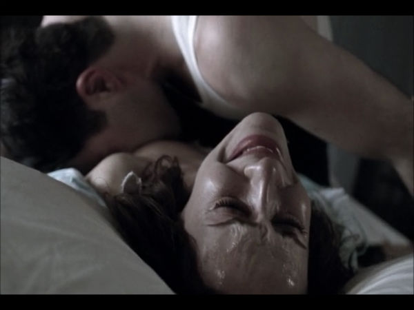 నన్ను మంచానికి కట్టేసి