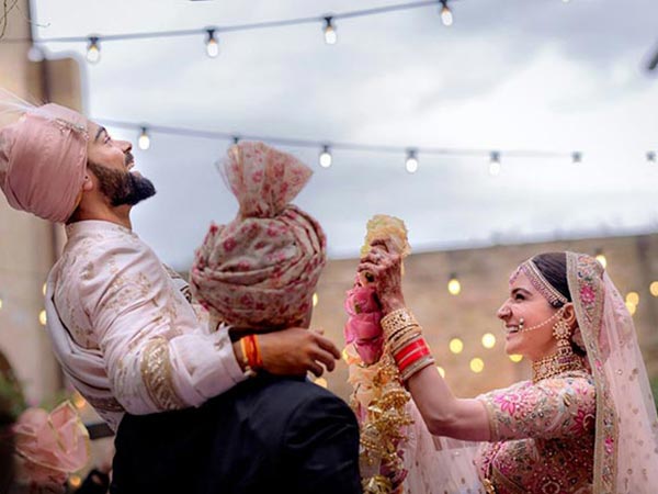 Anushka And Virat Got Hitched With Enthralling Bridal Looks