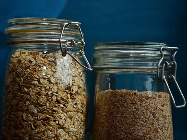 2. ఎగ్ వైట్ -ఓట్ మీల్ 