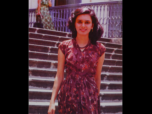 పాస్‌పోర్టులను దాచిపెట్టింది