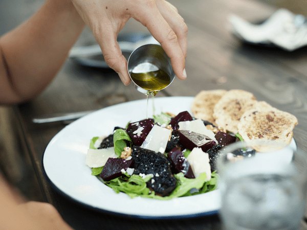 3. లైట్ సలాడ్ డ్రెస్సింగ్ 