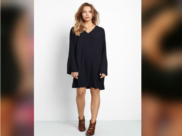 బెల్ స్లీవ్స్ LBD