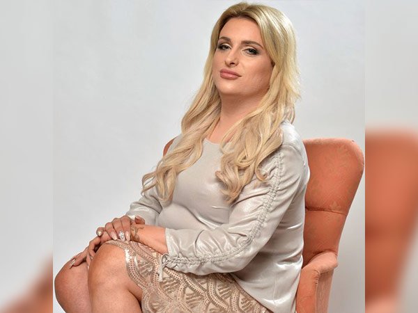 గే నుంచి మళ్లీ మహిళగా