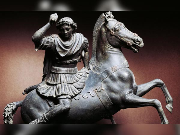 ఆ గుర్రంపైనే 