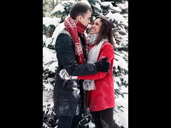 నడుమును టచ్ చేద్దామని 