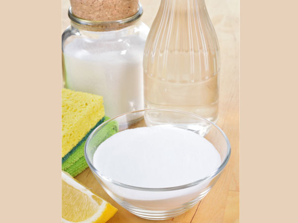 2. వెనిగర్ :