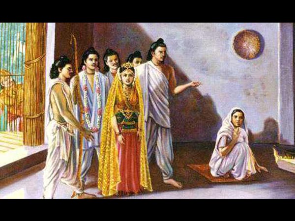 మాట్లాడుకోవడం మొదలు పెట్టారు