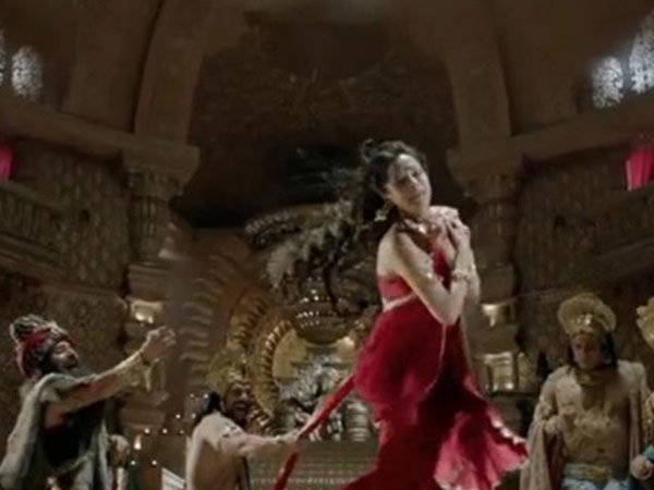 స్త్రీని చంపడం