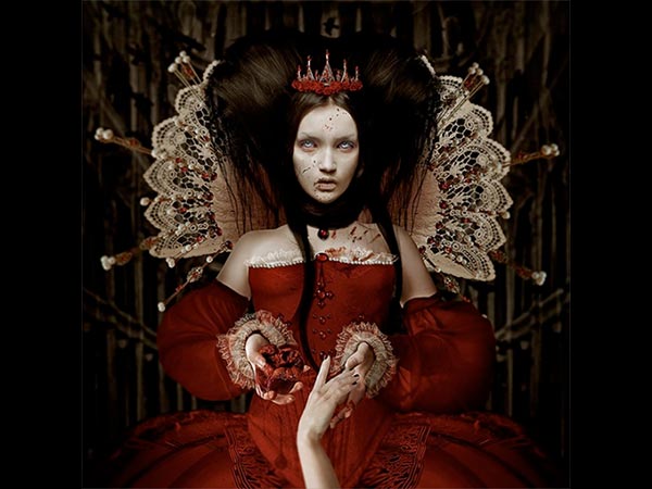 మొదట ఇలా ప్రారంభమైంది