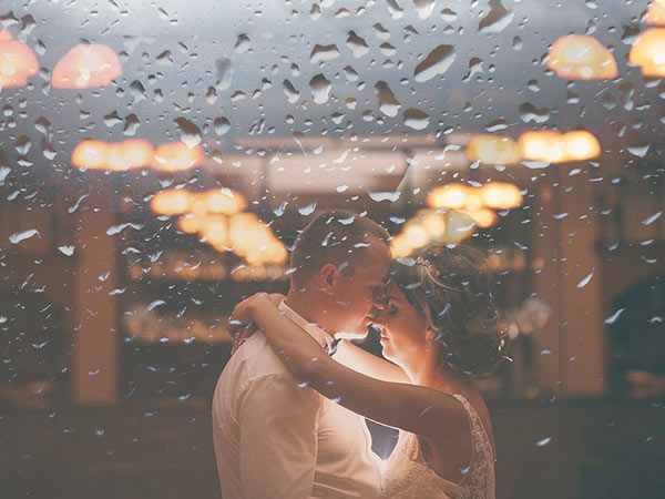 అర్థం చేసుకునే అమ్మాయిలు చాలా తక్కువ