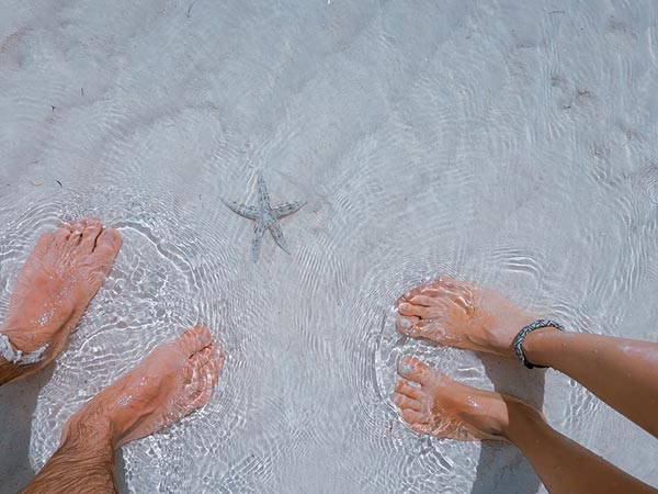 హెడ్ సెట్ పెట్టుకుని విన్నాను