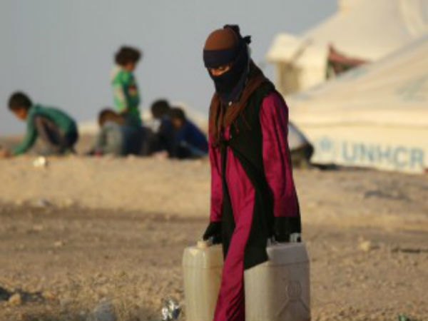 పడుకుని కోరిక తీర్చాలి