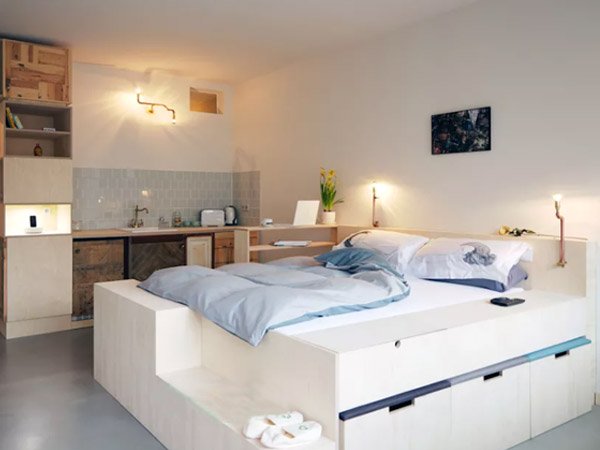 పనికిరాని వస్తువులను భద్రపరచడానికి