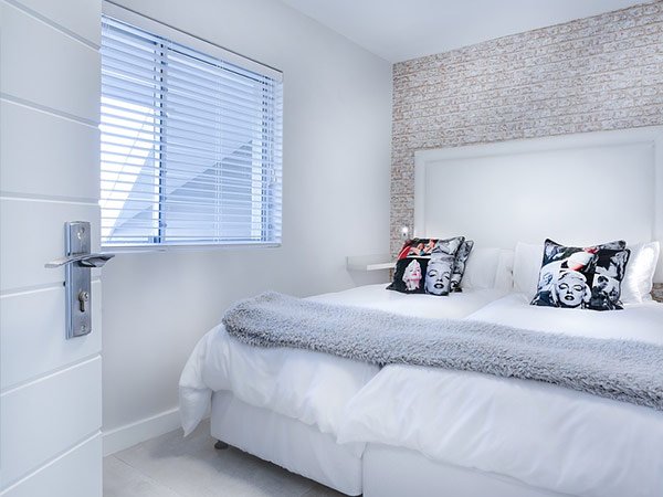 మీ పడక గదిలో ప్రేమ ప్రదేశం :