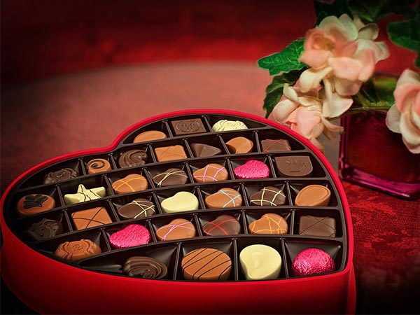 చాక్లేట్ల అమ్మకాలు విపరీతంగా పెరిగాయి :