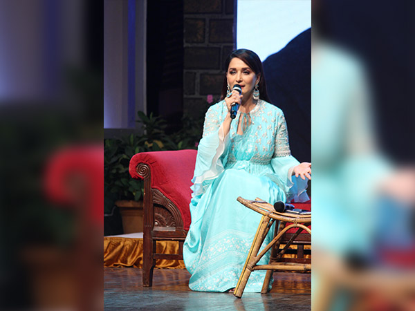 madhuri-dixit-upgraded-her-style-statement-for-an-event