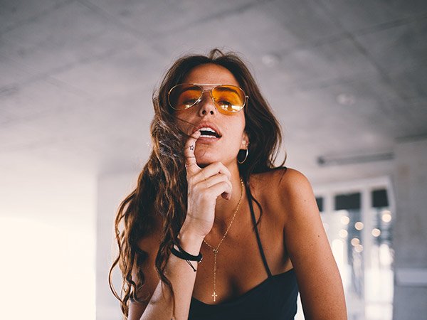 నగ్నంగా చేసేశాడు