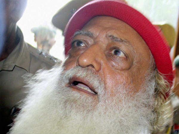 అందరి కళ్లు గప్పి