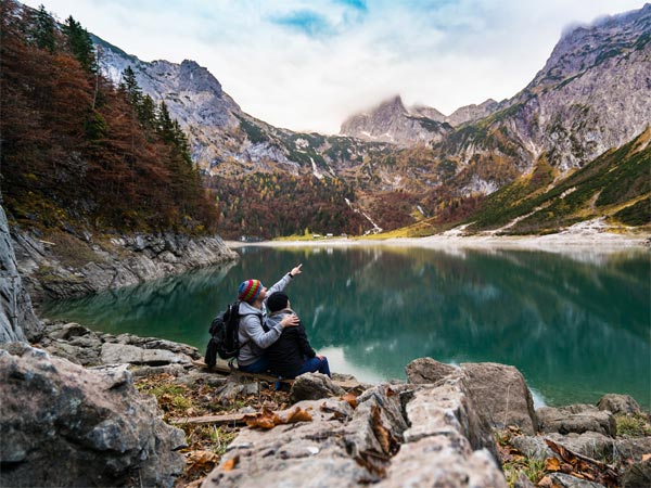 అర్ధరాత్రి అయిపోతుంది