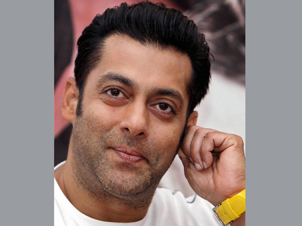 డబ్బున్న వాళ్లం కాదు 