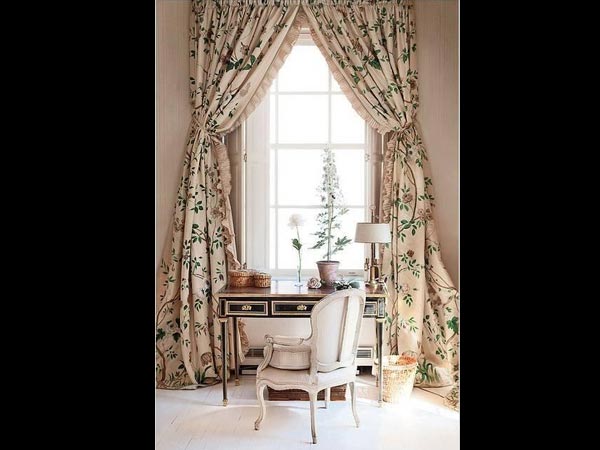 పూల కర్టెన్లు: